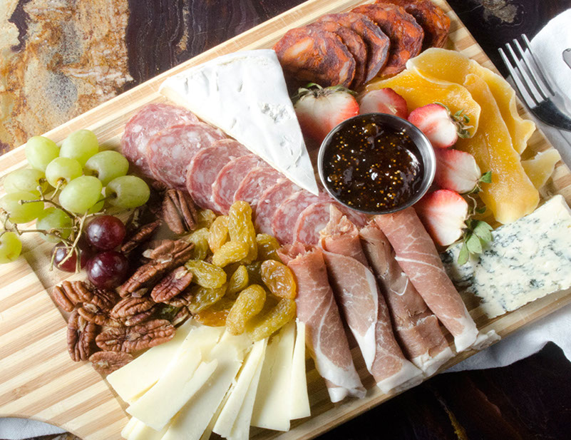 charcuterie-board1